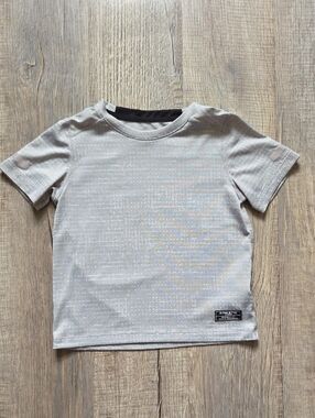 Athletic Works Light Gray Kids Short Sleeve Tee